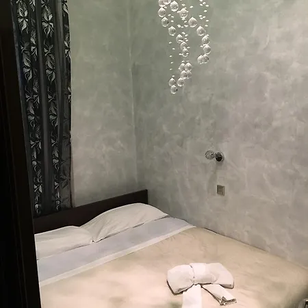 Guest house Crispi Relax Rome